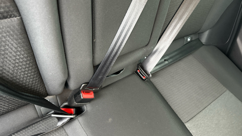 Nissan Qashqai 1.3 DiG-T MH N-Connecta 5dr Petrol Hatchback